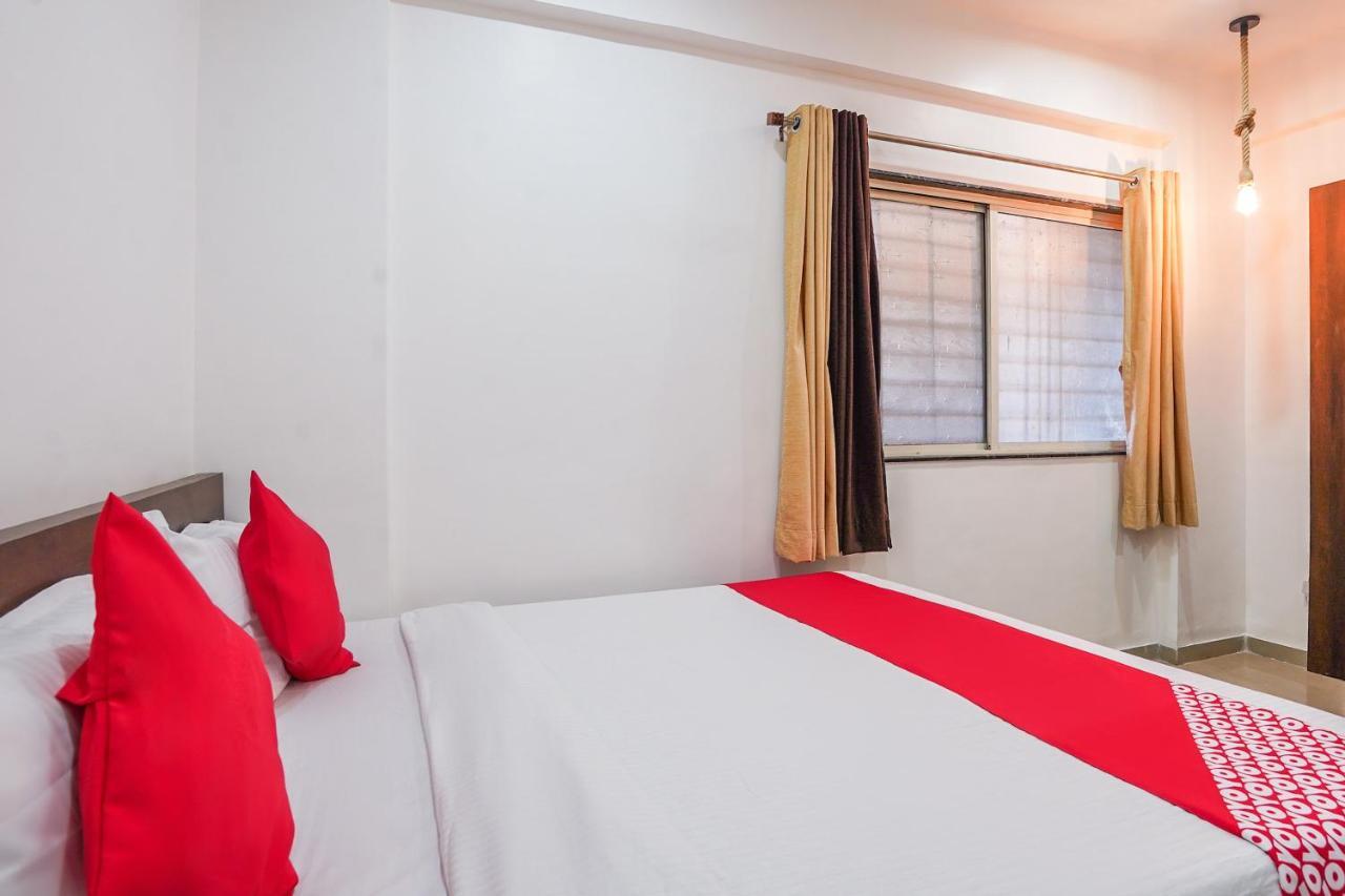 Oyo Flagship 70264 Hotel Vrindavan Mangvadi Экстерьер фото